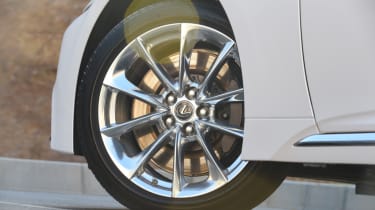 Lexus LS 500h 2018 review - alloy wheel