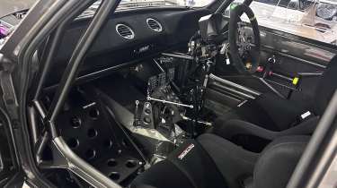 MST Mk1 EVO Tarmac - interior