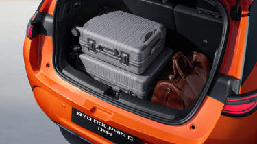 BYD Dolphin G DM-i - boot space