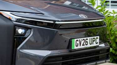 Toyota bZ4X Touring - front end