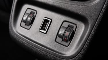 Vauxhall Grandland X Ultimate - seat heaters
