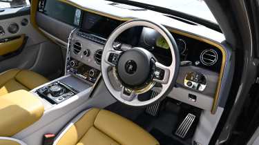 Rolls-Royce Cullinan Series II - dashboard