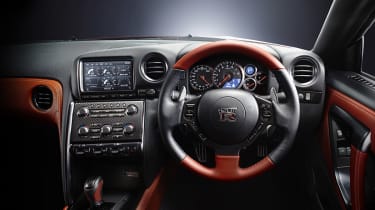 Nissan GT-R 2014 dashboard