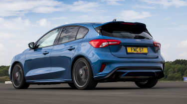 Used car hunter: Ford Focus ST rear tracking 