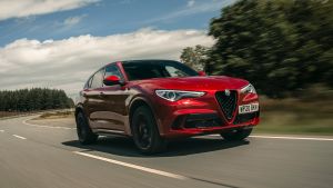 Alfa%20Romeo%20Stelvio%20Quadrifoglio-8.jpg