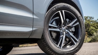 New Volvo XC60 review - wheel
