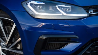 Volkswagen Golf R 2017 headlight