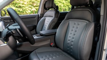 Kia EV9 - front seats