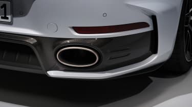 Porsche 911 Turbo S Cabriolet - exhaust