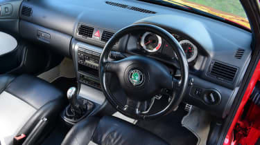 Skoda Octavia vRS Mk1 - interior