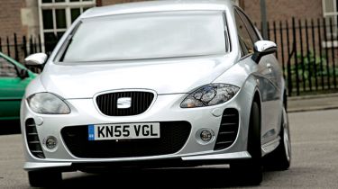 Front view of SEAT Leon TDI Sport