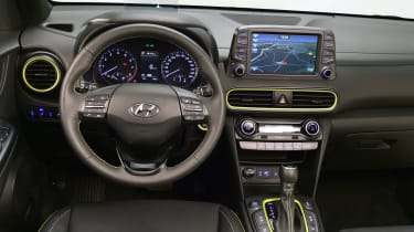Hyundai Kona studio - dash