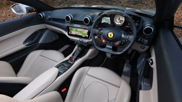 Ferrari Portofino - interior door