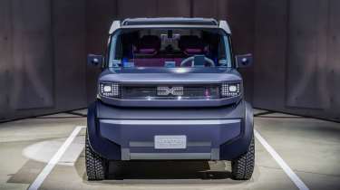 Dacia Hipster concept - full front studio