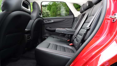 MG HS facelift - rear seats