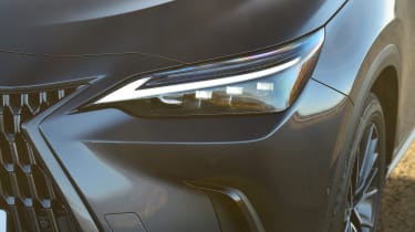 Lexus NX headlight