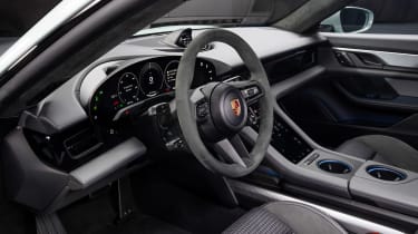 Porsche Taycan facelift - cabin