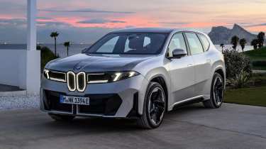 BMW iX3 50 xDrive - front static