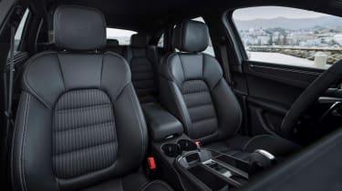 Porsche Macan T - seats
