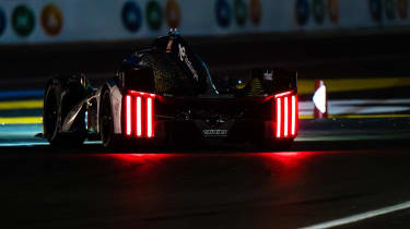 Le Mans - Peugeot night running 