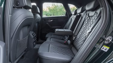 Audi Q5 3.0 TDI S-Line - rear seats