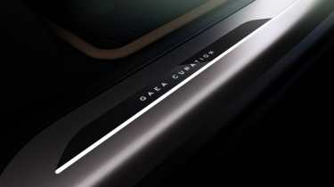 Range Rover Sport SV Celestial Collection treadplate