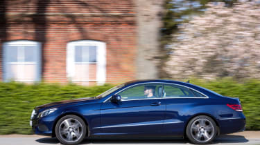 Mercedes E400 Coupe panning