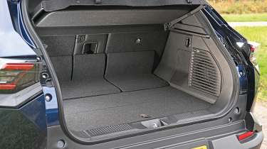 Suzuki e Vitara - boot space