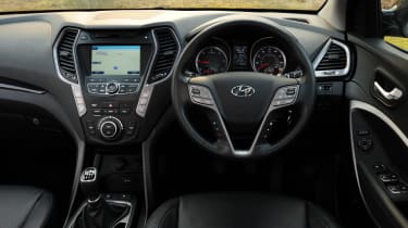 Hyundai Santa Fe 2.2 CRDi Premium interior