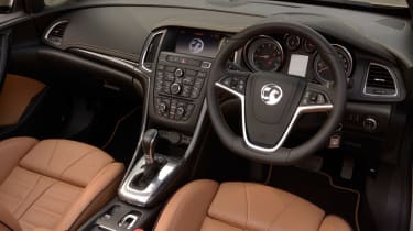 Vauxhall-Cascada-2014-interior
