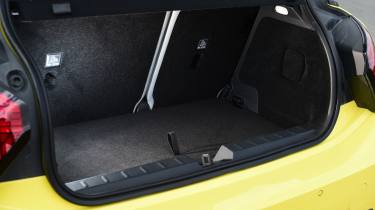 MINI Cooper E - boot space 