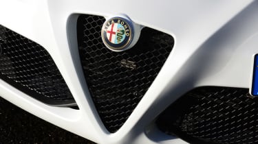 Alfa Romeo 4C coupe badge 2