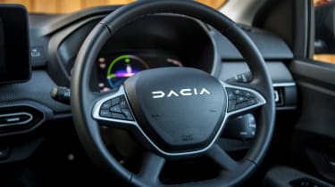 Dacia Jogger Hybrid 140 - steering wheel