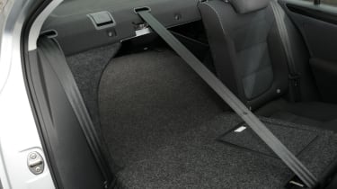 Volkswagen Jetta folding rear seats
