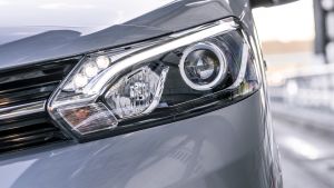 Toyota Proace electric - headlight
