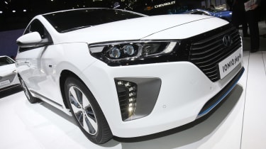 Hyundai Ioniq PHEV Geneva - front static