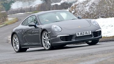 Porsche 911 Carrera 4 front cornering