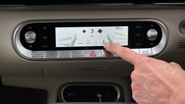 Genesis GV60 - climate controls