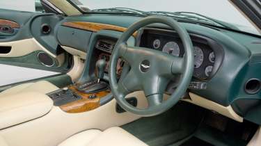 Used Aston Martin DB7 - cabin