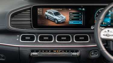 Used Mercedes GLE Mk2 - screen