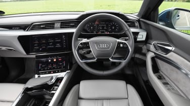 Audi e-tron long termer - first report dash