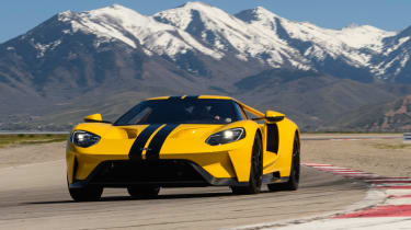 Ford GT - track front cornering