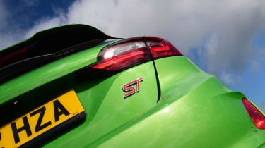 Fiesta ST vs Polo GTI vs i20 N - Fiesta ST taillight