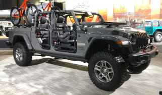 Jeep Gladiator - LA Motor Show - front