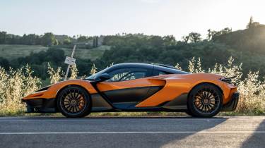 McLaren W1 - side