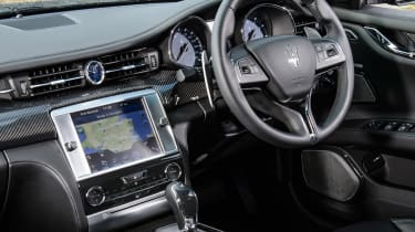 Maserati Quattroporte Diesel cabin