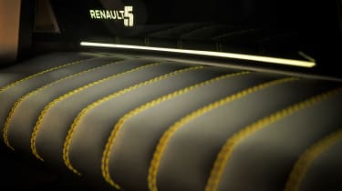 Renault 5 - interior trim