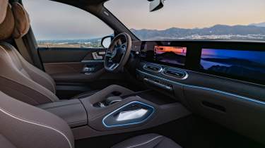 Mercedes GLS facelift - cabin