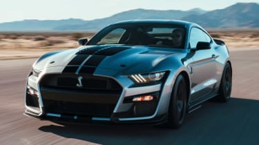 Ford Mustang Shelby GT500 - front action
