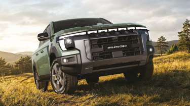 KGM Musso Rhino - front off-road